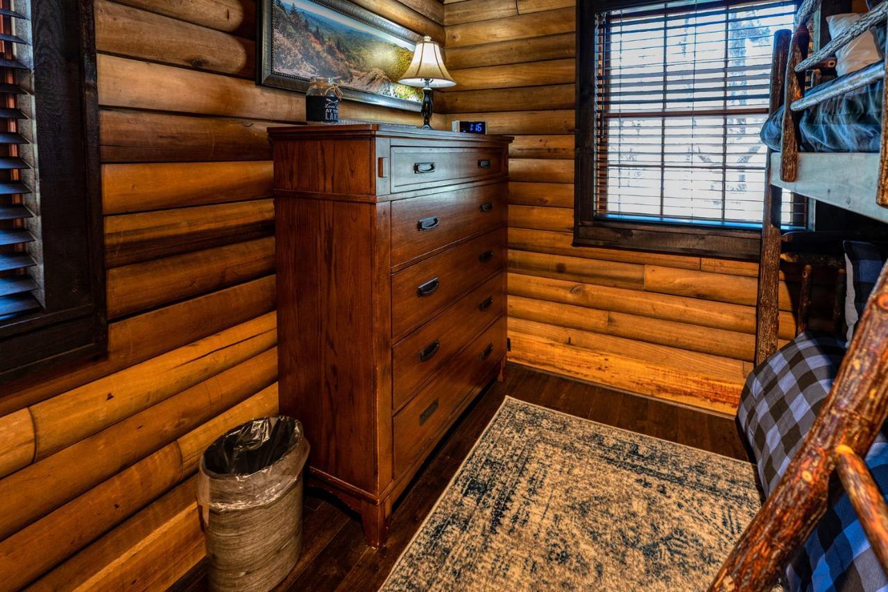 Staynantahala - Smoky Mountain Cabins And Luxury Yurts Aquone Exterior photo